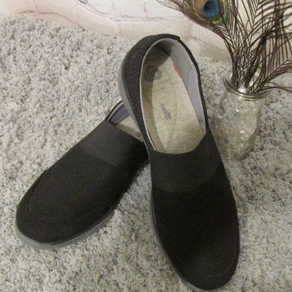 Clarks Cloudstepper Loafer - Picture 2 of 3